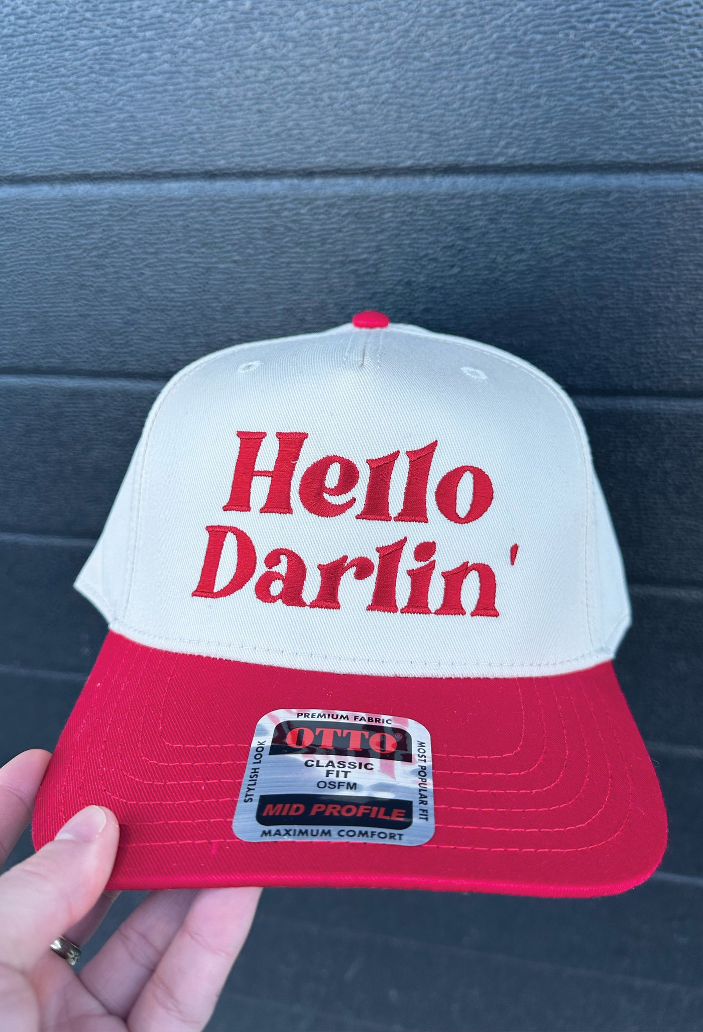 HELLO DARLIN' EMBROIDERED TRUCKER CAP