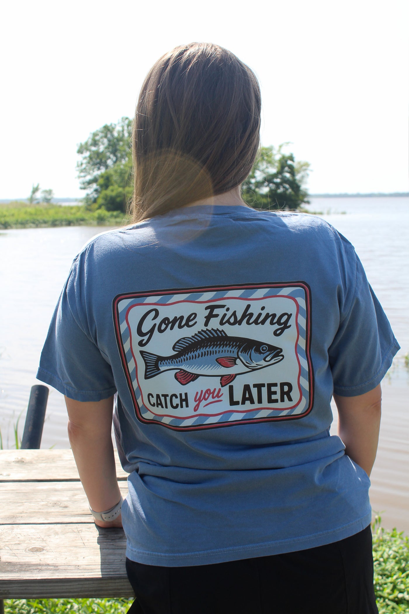 GONE FISHING GRAPHIC TEE
