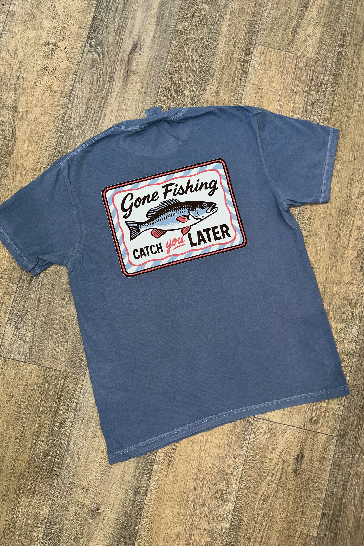 GONE FISHING GRAPHIC TEE