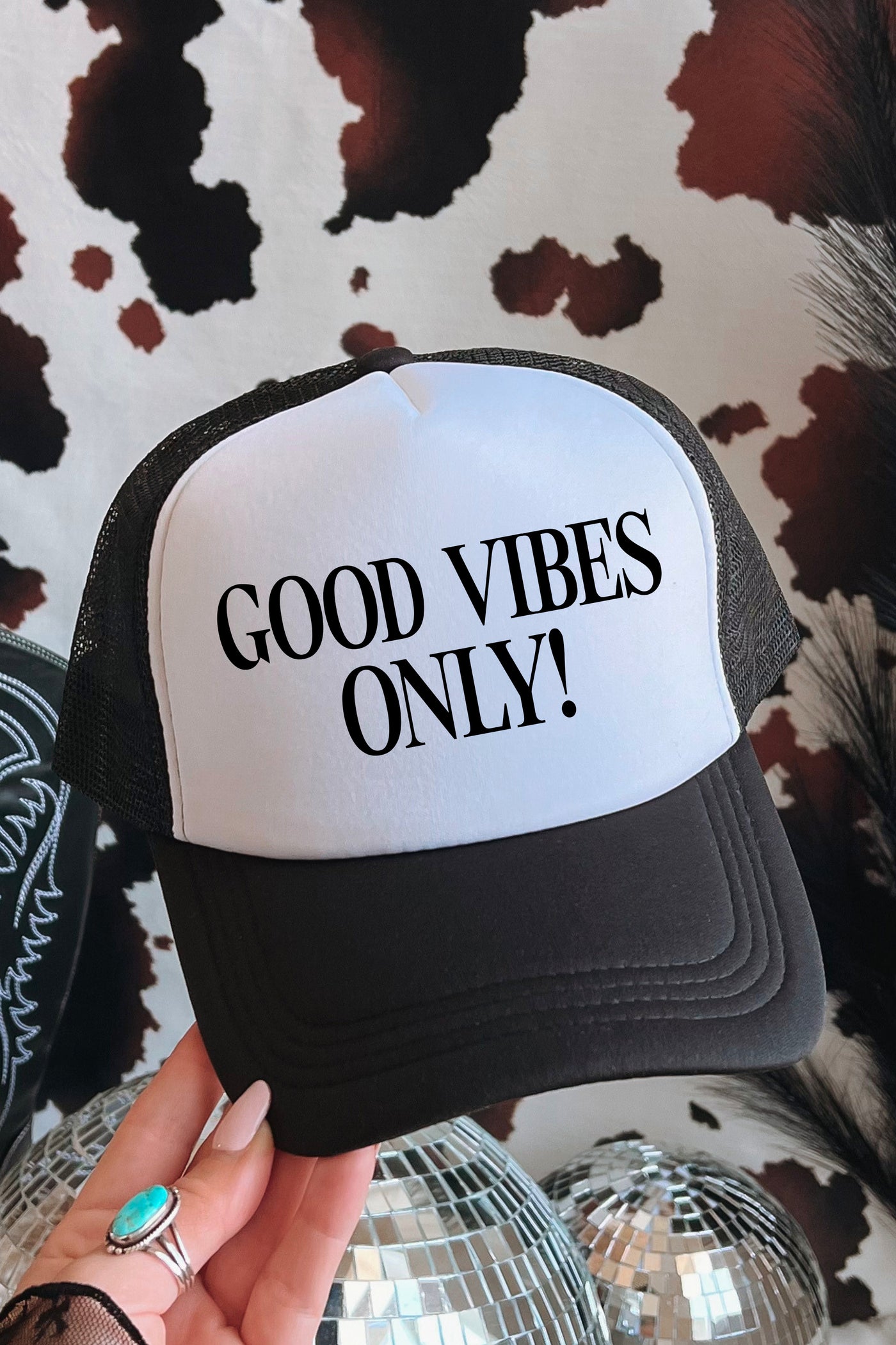 GOOD VIBES ONLY TRUCKER