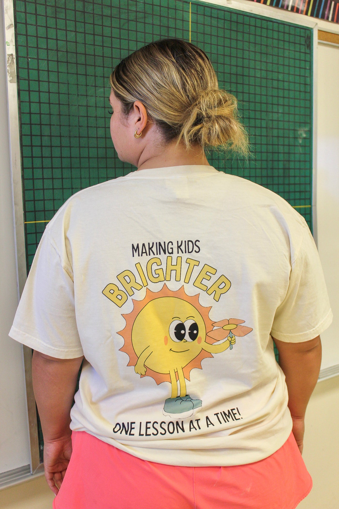 MAKING KIDS BRIGHTER GRAPHIC TEE