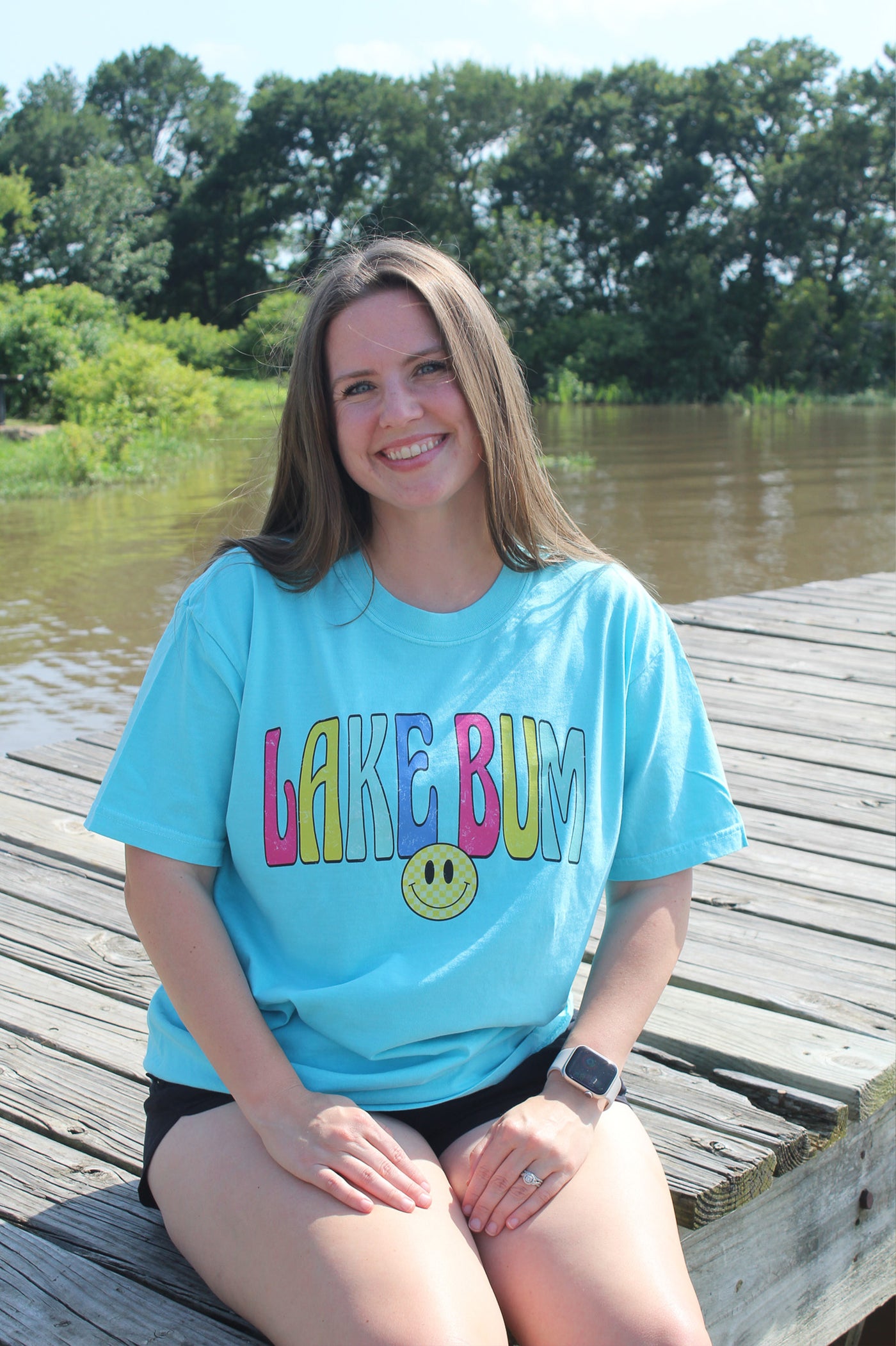 LAKE BUM GRAPHIC TEE