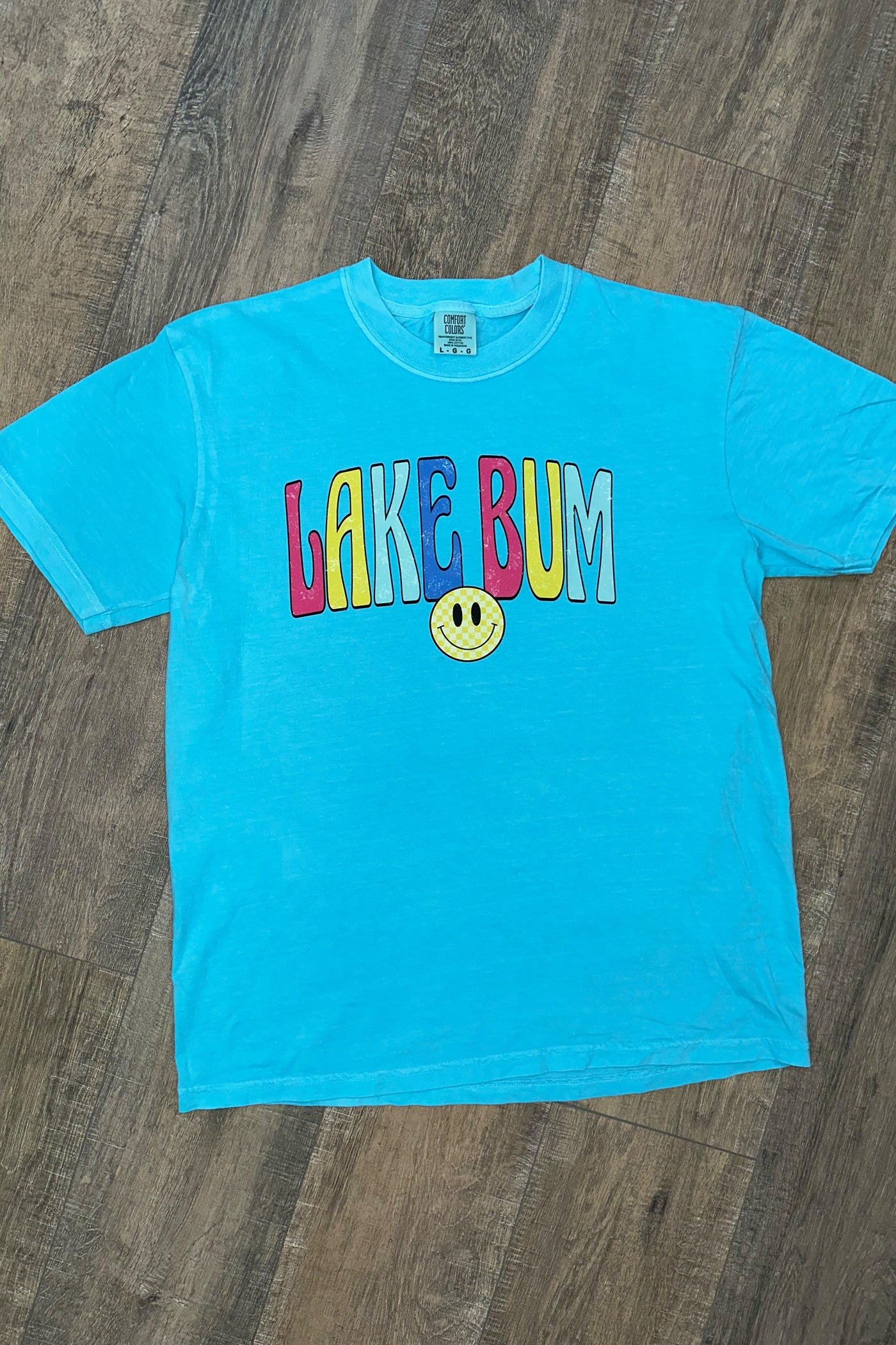 LAKE BUM GRAPHIC TEE