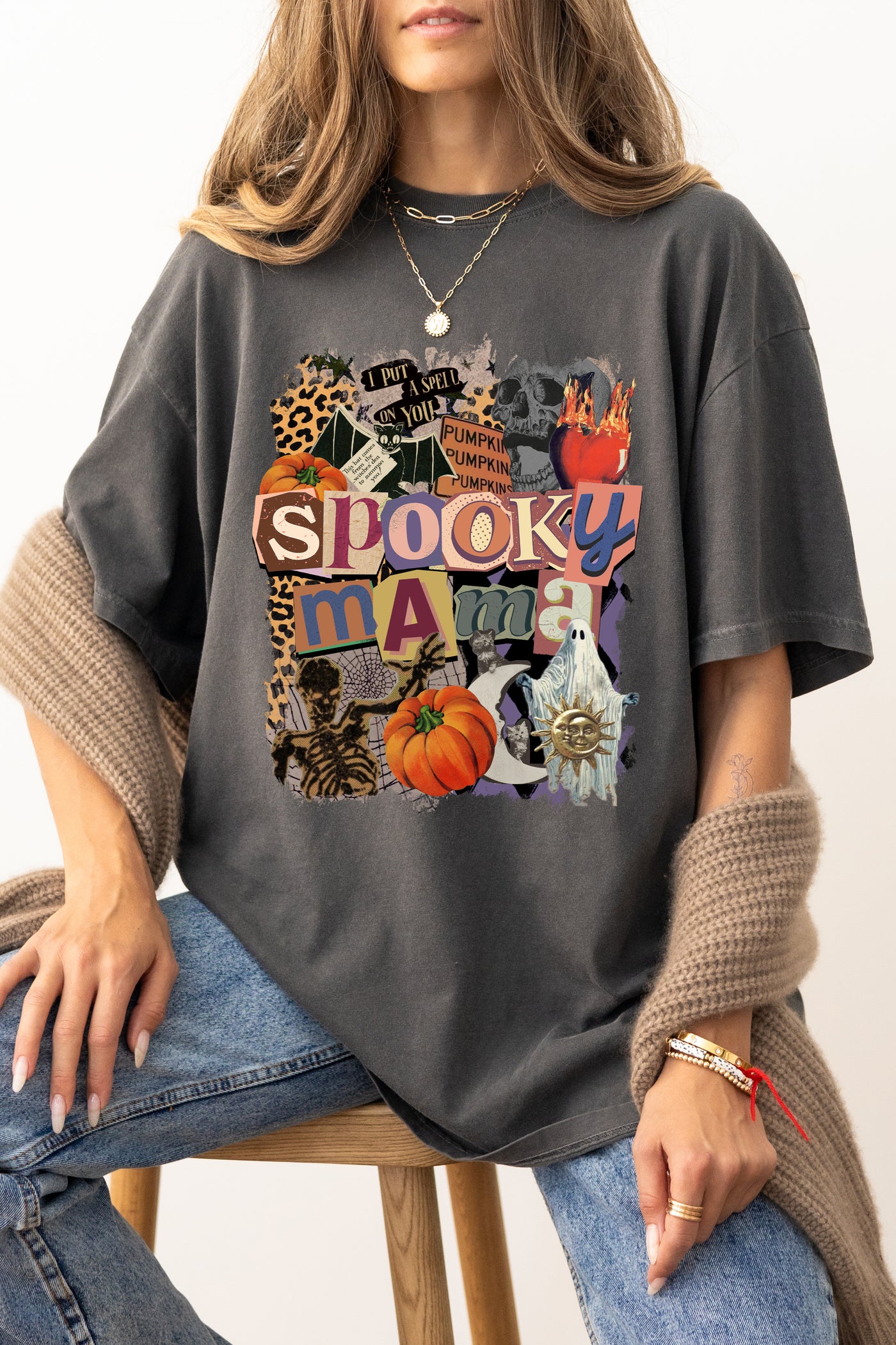 SPOOKY MAMA GRAPHIC TEE