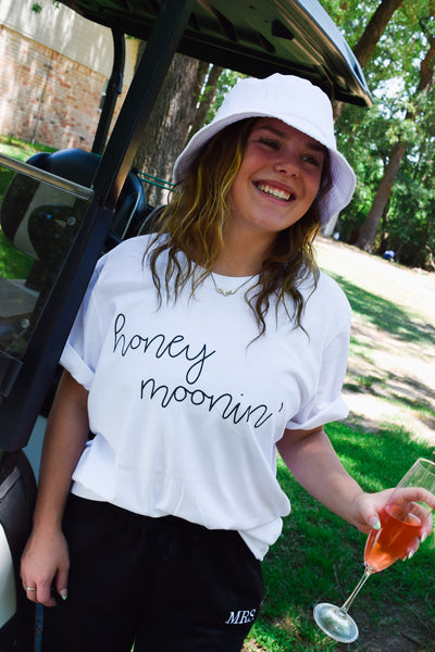 HONEY MOONIN'